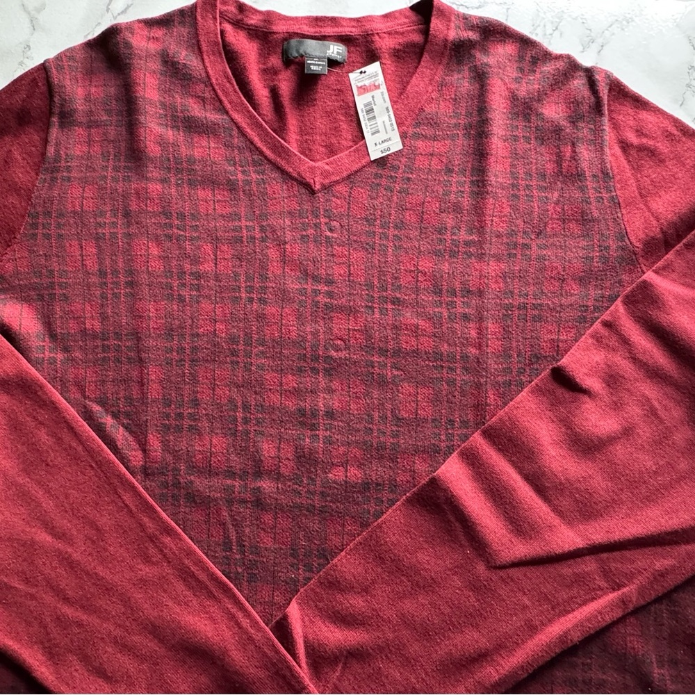 BURGUNDY Men’s long sleeve V-Neck Shirt